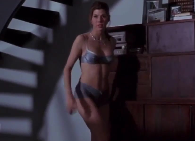 Marisa Tomei!!! Sexy in bedroom new vid-update