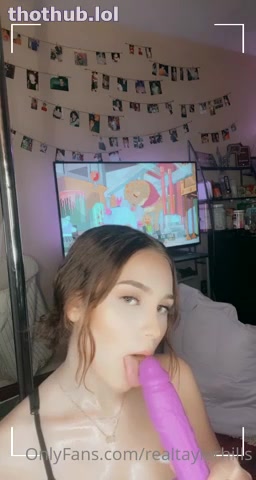 Tayler Hills!!! Hot play dildo in bedroom new vid-update