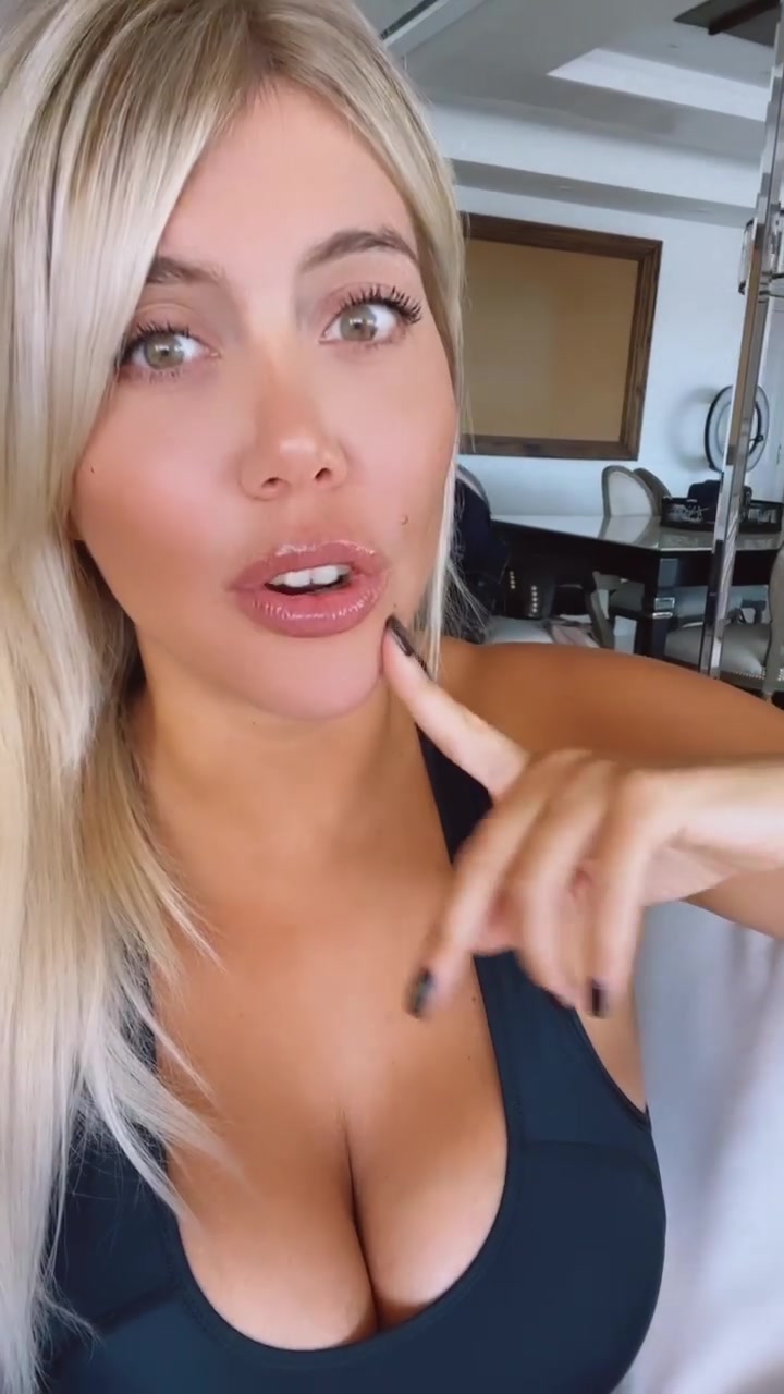 Wanda Nara!!! Sexy with erotic body
