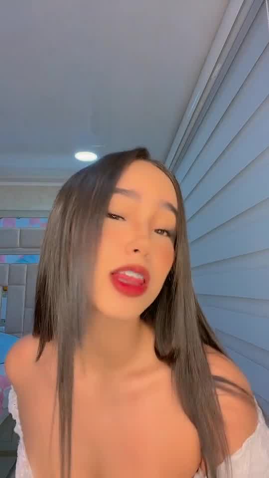 Valery Altamar!!! Hot tiktok girl sexy in new video update