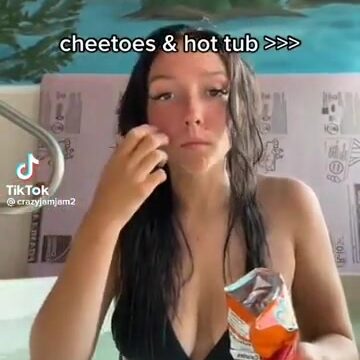 Crazy Jamjam!! Sexy in pool