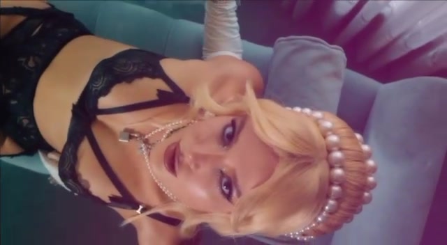 BellaThorne!! Sexy in lingerie