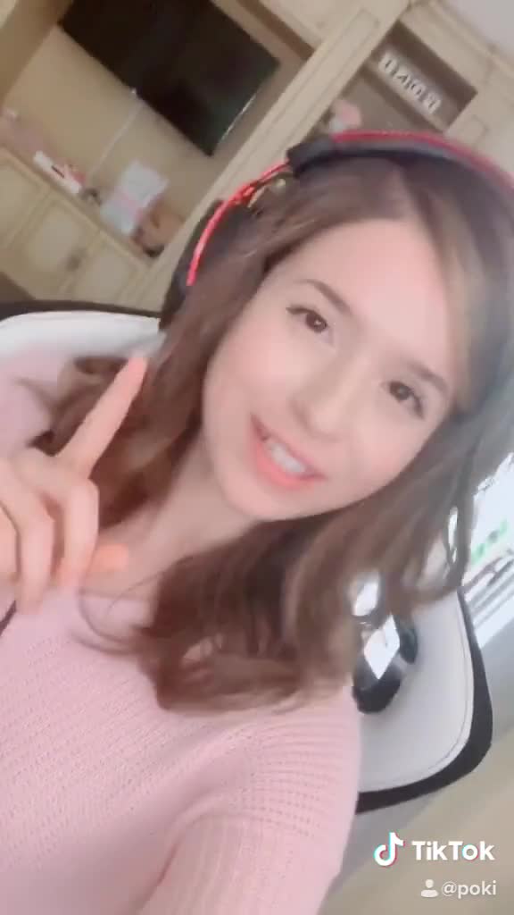Pokimane!! Hot streamer so beauty in new video