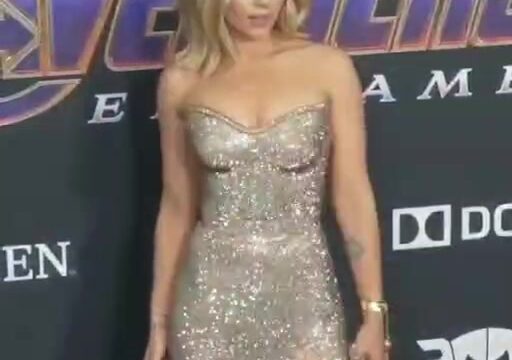 Scarlet Johansson!! Sexy in new video