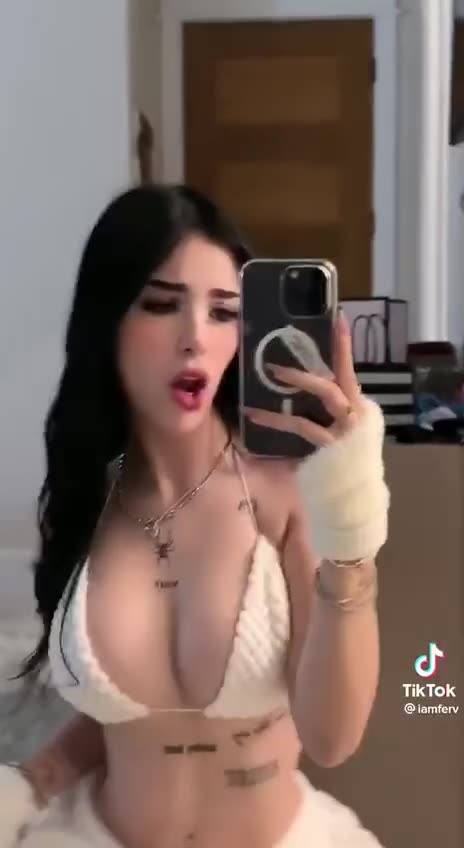 Iamferv in bedroom…