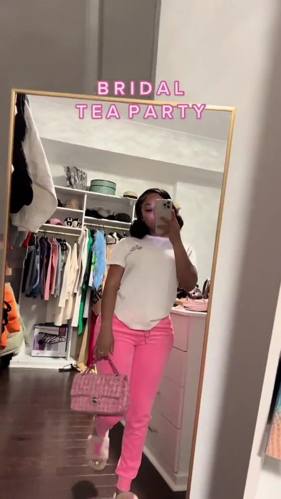 India Royale – My cousin is getting married!!! Her tea party bridal shower was so pretty and lit