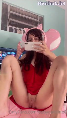 Baby Caroline naked pussy…!!