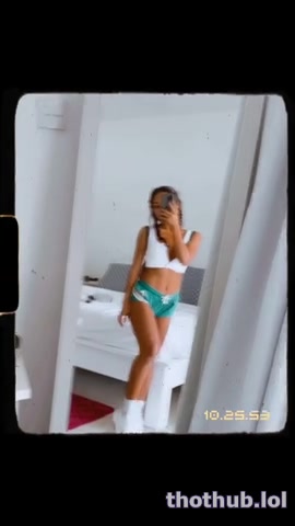 Erzabel – Sexy with erotic body…