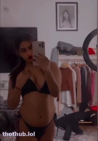 Sassy Poonam!! Nude show with erotic body