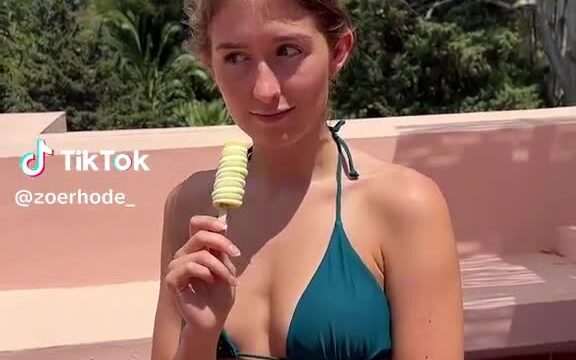 Zhoerhode – Sexy with erotic body