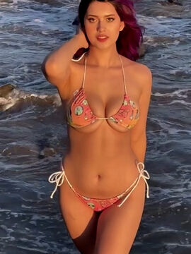 Candylion cosplay sexy on beach