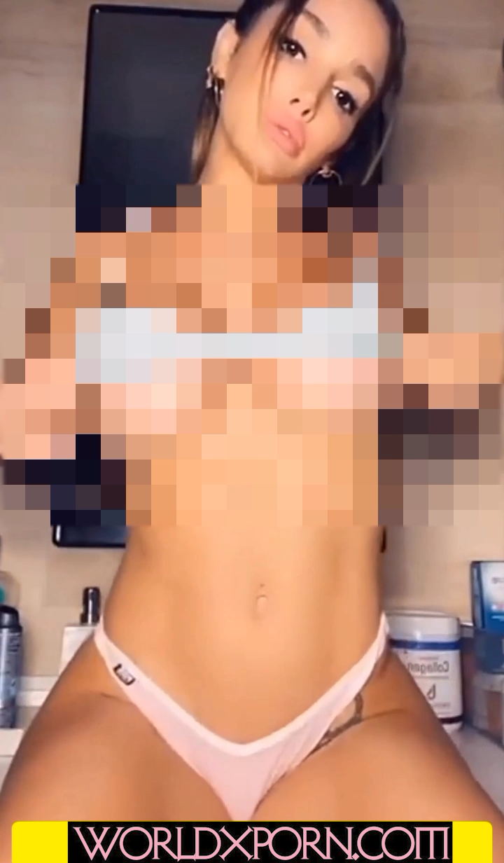 Lyna Perez – Nude show with erotic body