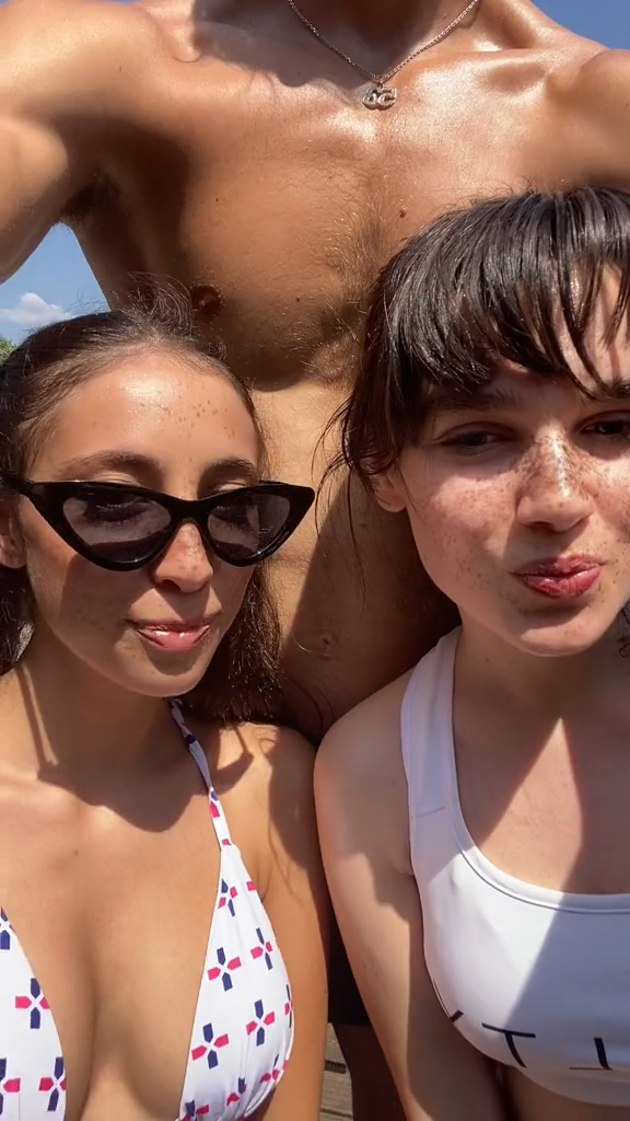 Maria Sofia Federico fake body!!