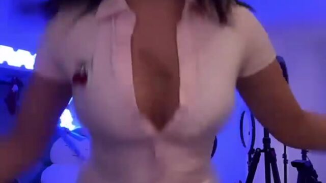 Neekolul slutty babe