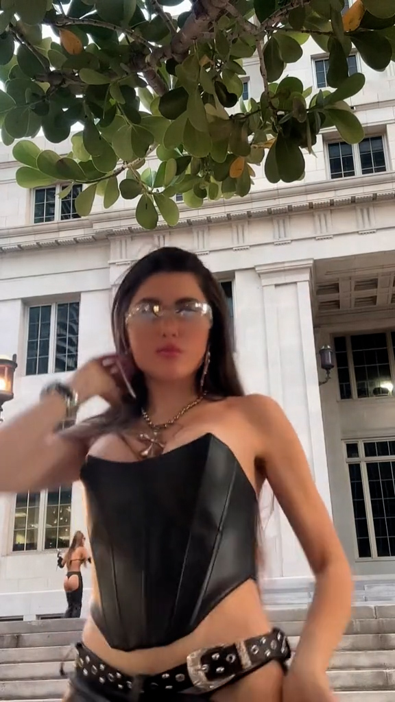 Candela Diaz new sexy video