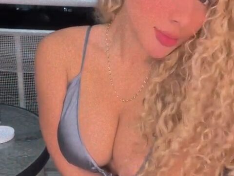 Karmen Mestre new sexy video