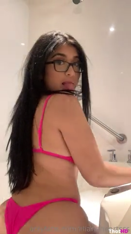 Lilianaheart nude show juicy big booty!!