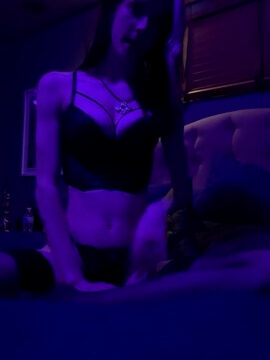 Smashedely/Ashley Matheson naked big ass on bed!!! New Onlyfasn video leaked