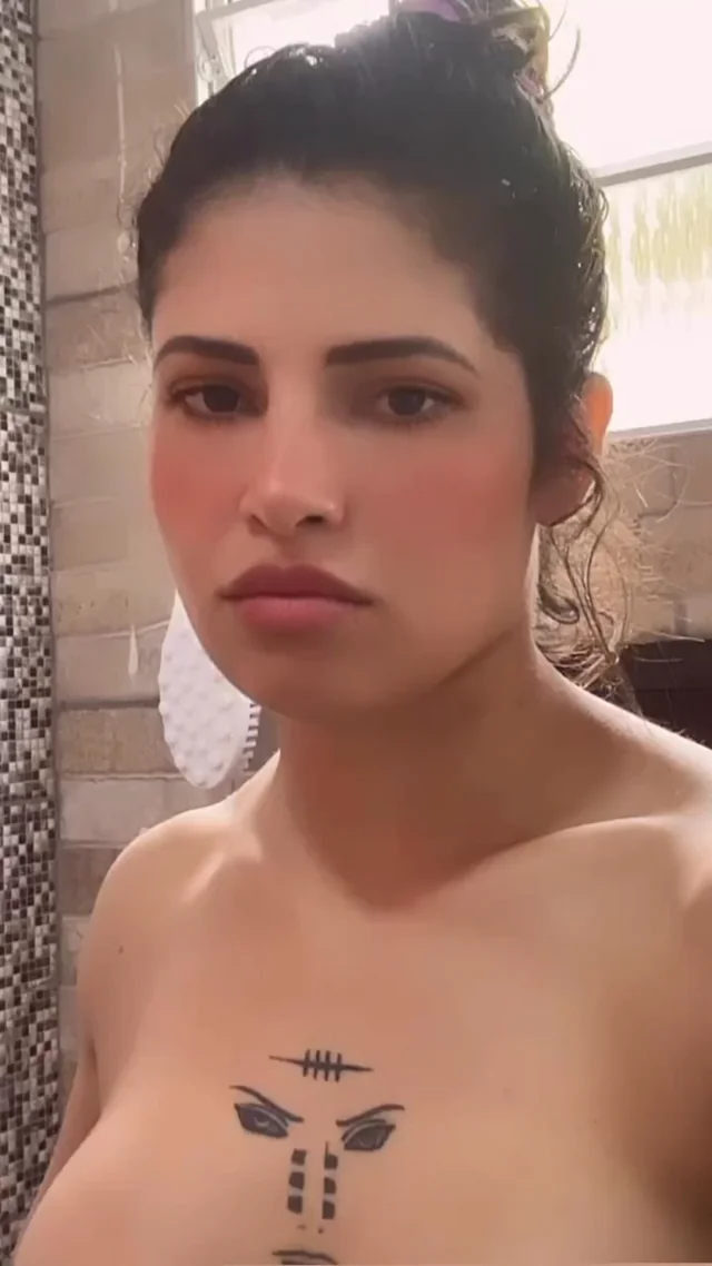 Polyana Viana!!! Nude shower in bath – So hot