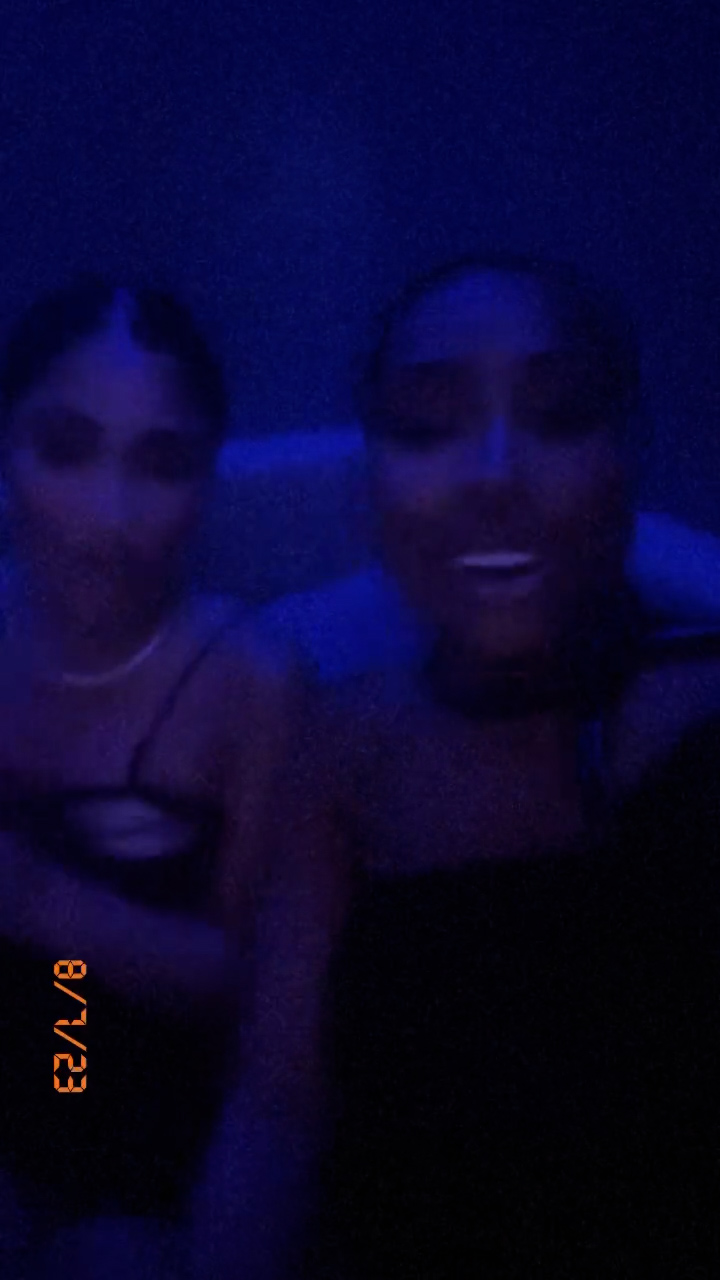 Sexyy Red sexy show erotic body with her friend!!! So hot