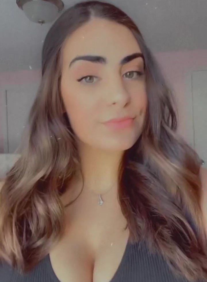 Veronica Correia – New Onlyfans trending video leaked!!!