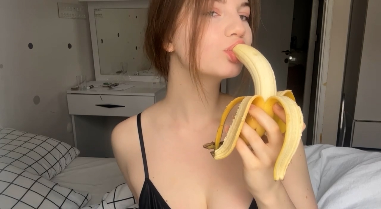Devdaria deepthroat… Omg!!! So hot