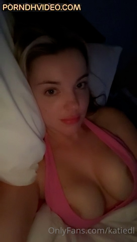Mariewithdds/Mariedee Onlyfans leak – Naked big boobs tease…