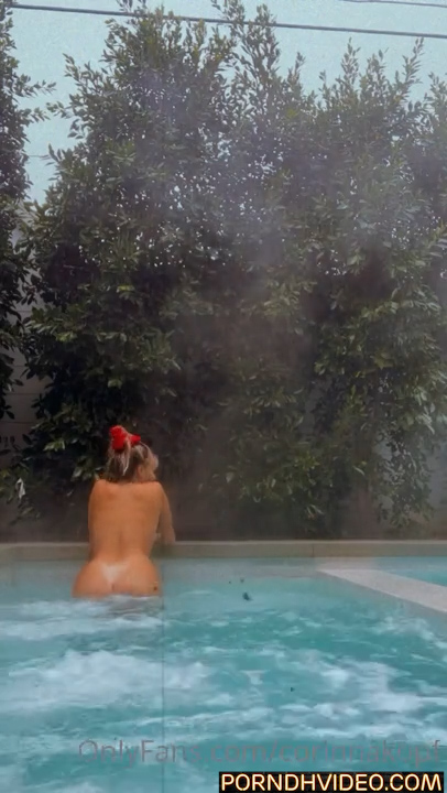Corinna Kopf full naked video in the pool!!! Onlyfans leak so hot