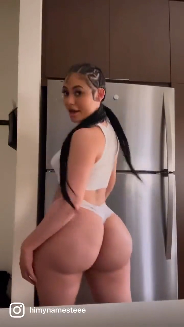 Himynamestee sexy show erotic body in kitchen!!! So hot